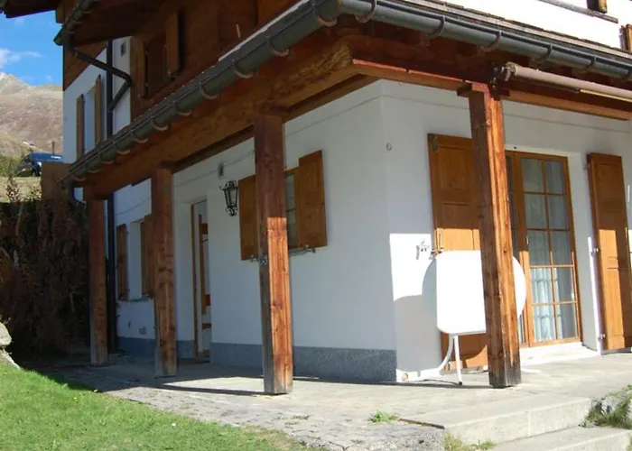 Londadusa Parterre Apartment